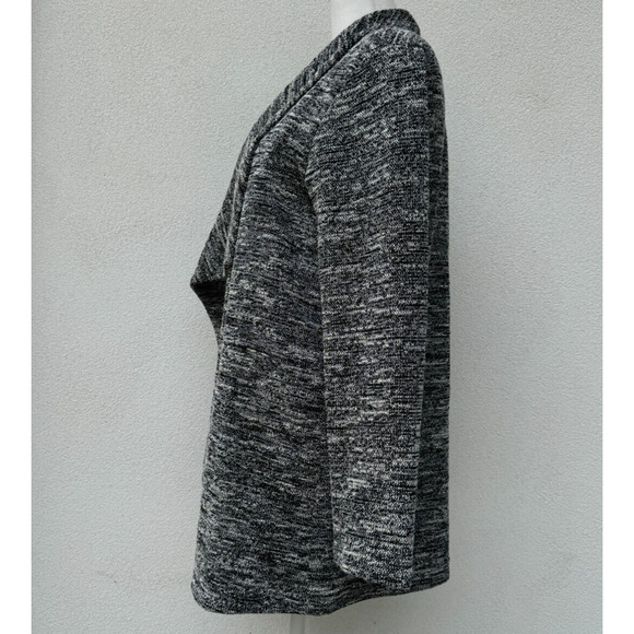 Club Monaco Small Textured Wrap Coat in Black and White - Picture 5 of 13